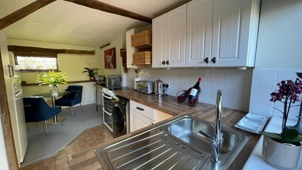 Elegant Peaceful Barn In Rural Village Setting Close To Stratford Upon Avon Exterior photo